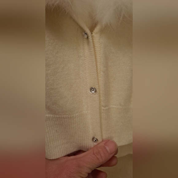 Winter White Rampage Cardigan with detachable faux fur collar Rhinestone buttons - Picture 3 of 5